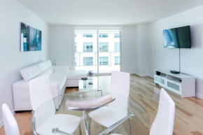 Luxury & Huge APT at Brickell, Free Parking, 6 Guests